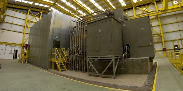 La planta de biomasa de Ence en Mérida alcanza su máxima potencia nominal, 20MW, y ya opera 24 horas
