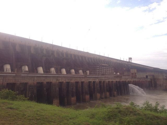 La central hidroeléctrica Itaipú, entre Brasil y Paraguay, a punto de batir récord mundial