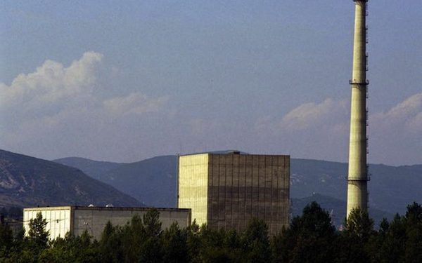 The Spanish Nuclear Society announces that Nuclenor studies to request license to keep the Garoña plant open