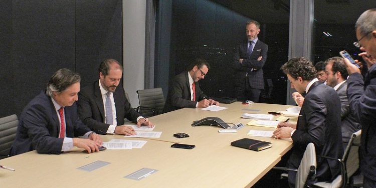 Acciona y Tuto Energy