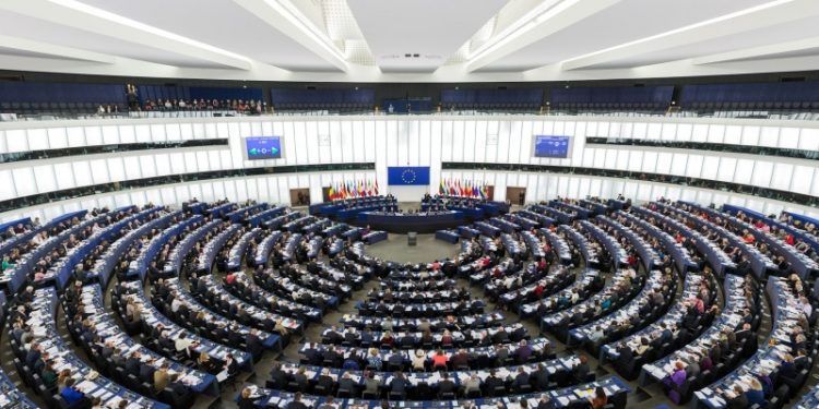 El Parlamento Europeo vota la Ley de Materias Primas Críticas.