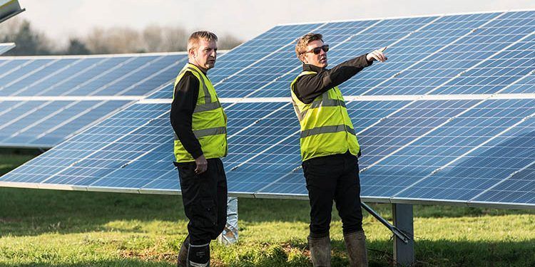lightLightsource BP está cerrando una operación con Forestalia para desarrollar proyectos fotovoltaicos en Aragón.ource bp