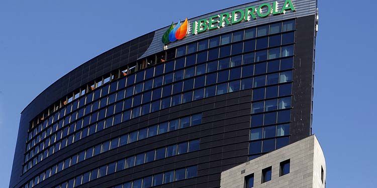 Iberdrola ha unido fuerzas a otras 15 compañías europeas (EDF, EDP, ENEL, ENGIE, Ferrovie Dello Stato Italiane, Icade, Ørsted, RATP, SNCF Réseau, Société du Grand Paris, SSE, Tennet, Terna, Tideway, Vasakronan) para organizar el Foro Corporativo sobre Finanzas Sostenibles
