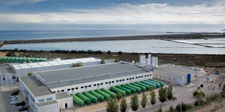 Abengoa adjudicataria desaladora Emiratos Arabes