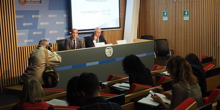 Sesión informativa sobre las ayudas para la eficiencia energética del Ente Vasco de la Energía.