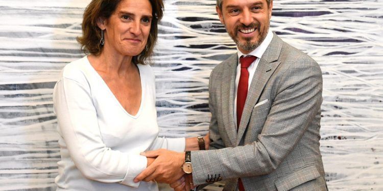 La Junta de Andalucía plantea sus necesidades para reforzar sus infraestructuras de transporte eléctrico