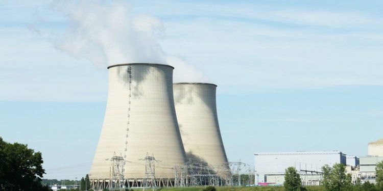 comparativa entre nuclear y renovables