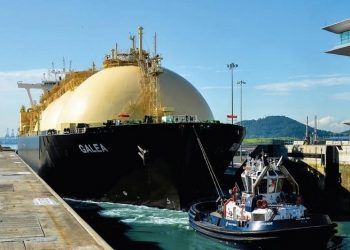 La Autoridad Portuaria de Las Palmas presenta la solicitud al consejo de administración para infraestructuras de GNL en el Puerto de la Luz.