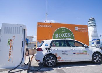 Chakratec pone en funcionamiento el primer cargador de coches con energía cinética