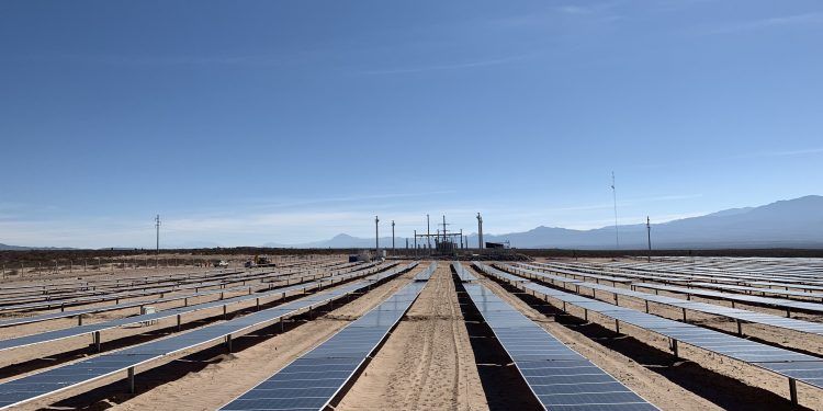 Entra en funcionamiento el parque solar de Salta, en Argentina