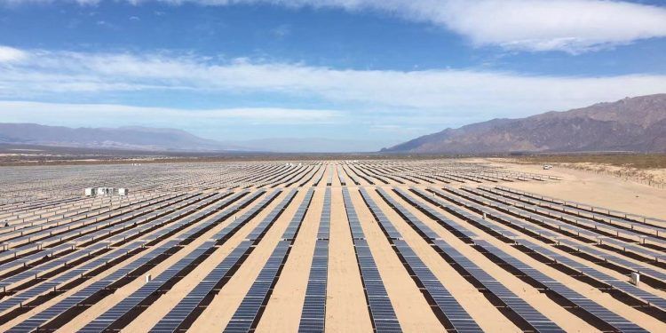 Entra en funcionamiento el parque solar de Salta, en Argentina