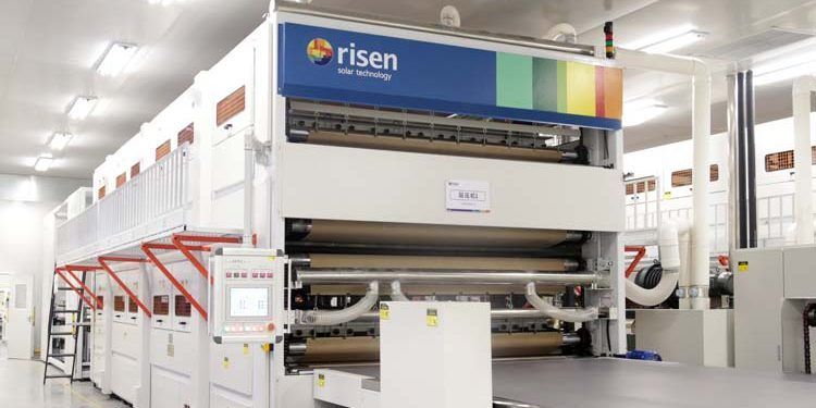 Cadena de montaje de Risen Technology en China