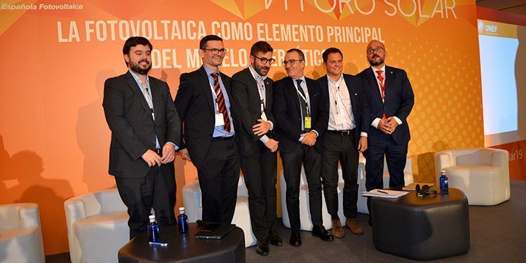 Mesa redonda sobre el PNIEC. VI edición del Foro Solar.