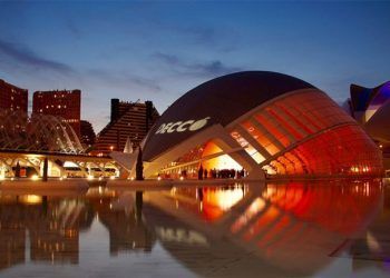 Valencia tiene experiencia en el ahorro que supone el alumbrado de alta eficiencia energética.