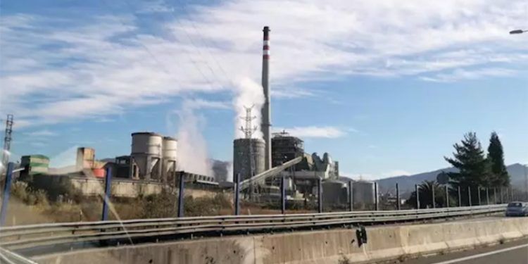 Central térmica de Lada (Langreo, Asturias). Foto: Europa Press.