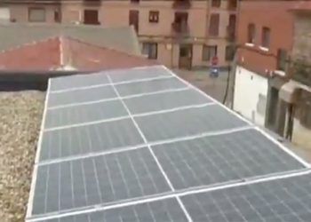 Instalación fotovoltaica en azotea. Fuente: Telemadrid.
