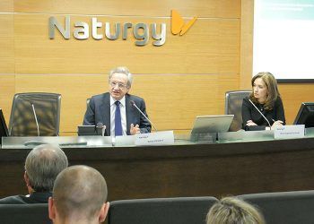 Rafael Villaseca, presidente de la Fundación Naturgy, durante la presentación de los informes.