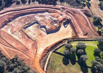 Zona de explotación excavada de la mina de uranio de Salamanca.