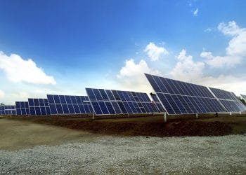 Configuración del seguidor solar bifacial
