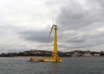 BlueSATH, la plataforma flotante instalada en el Abra del Sardinero (Santander).