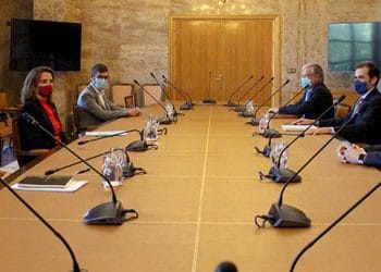 Acto de entrega de la Estrategia Industrial Fotovoltaica, por parte de UNEF, a la ministra para la Transición Ecológica.