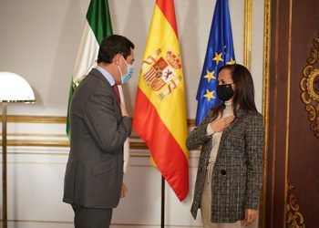 La reunión entre Red Eléctrica y la Junta de ANdalucía ha contado con Beatriz Corredor, presidenta de Red Eléctrica, y Juan Manuel Moreno, presidente de la Junta de Andalucía.