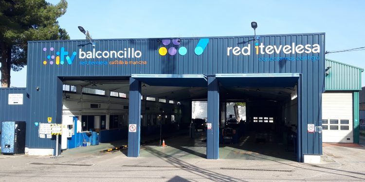 Grupo ITEVELESA estrena estación de ITV con instalación fotovoltaica en Madrid