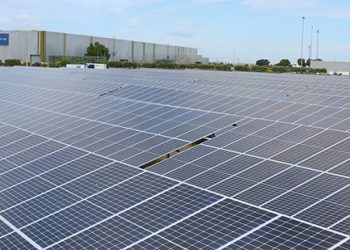 Parque fotovoltaico de Stellantis Zaragoza