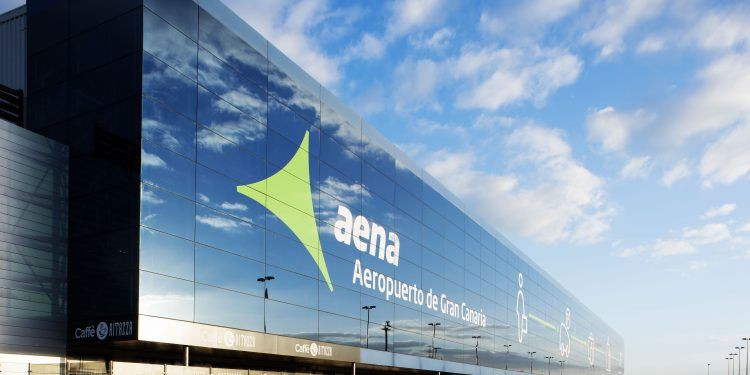 AENA garantiza el suministro de electricidad limpia en sus aeropuertos para 2022