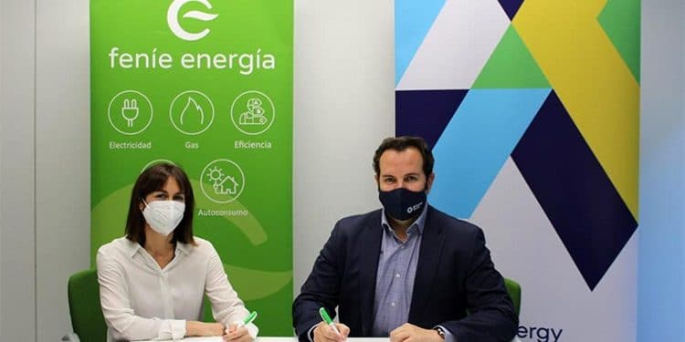 Acuerdo entre Feníe Energía e ID Energy Group.