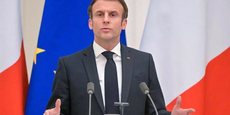 El presidente francés anuncia nuevos reactores nucleares.