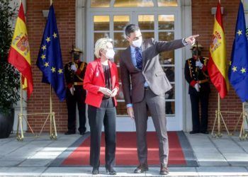 Von der Leyen y Sánchez se reúnen para hablar de la dependencia del gas ruso