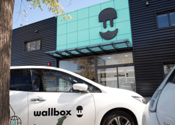 Wallbox inaugura su nueva fábrica de cargadores eléctricos en Barcelona como un ejemplo de innovación y sostenibilidad