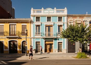 ImpactE instalará pérgolas fotovoltaicas en Valencia.