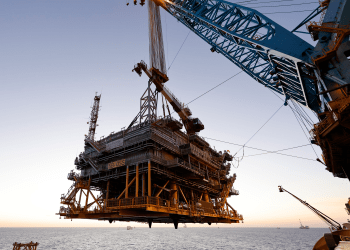 Iberdrola instala la subestación de su primer gran parque eólico marino en Francia