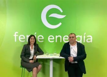 La directora general de Feníe Energía, Paula Román, y el presidente, Jaume Fornés, en la presentación de su plan estratégico