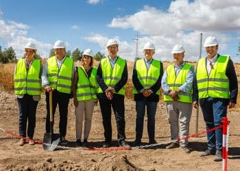Primera piedra del parque fotovoltaico de Feníe Energía e ID Energy Group