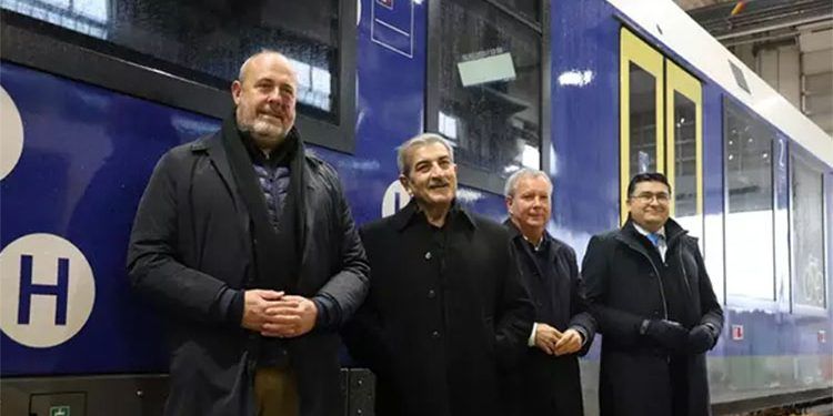 Los representantes del Gobierno de Canarias y de los cabildos de Tenerife y Gran Canaria durante su visita a Alemania. Foto: Gobierno de Canarias.