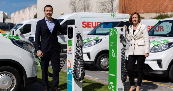 SEUR se alía con Repsol para convertirse en referente en reparto sostenible