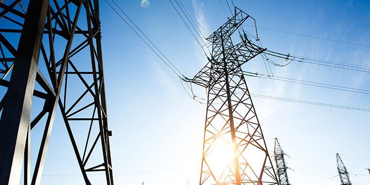 Feníe Energía denunica el incumplimiento del Gobierno sobre subastas de energía inframarginal.