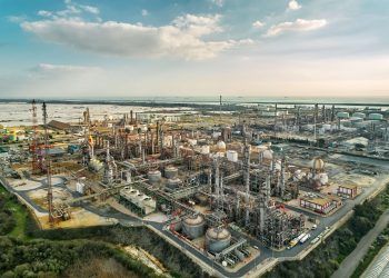 Cepsa da una segunda vida a los catalizadores de sus parques energéticos con un proyecto de economía circular