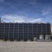pared vertical de placas solares