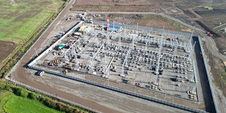 Grenergy cierra financiación verde para parques solares en Chile.
