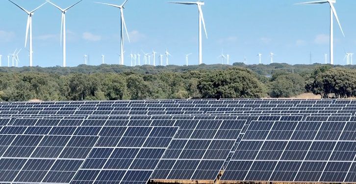 Finaliza la construcción de la primera planta híbrida (eólica y solar) de España