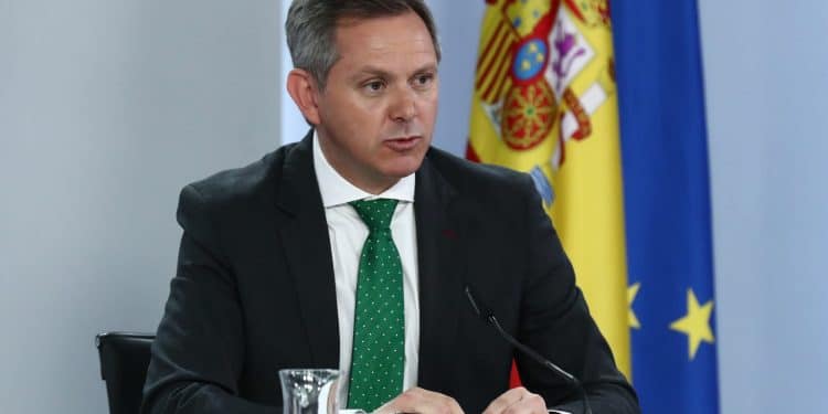 El Gobierno prepara el primer Plan para la Reducción de la Huella de Carbono de la sanidad