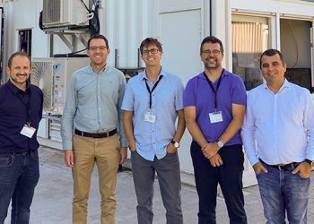 Socios españoles de POSEIDON en la instalación de prueba de ICODOS (de izda a dcha): Daniel García (AVEBIOM); Francisco Vidal (ICODOS); Feliu Sempere (Global Omnium); Josep Sanz (Fundación Valenciaport); Pablo Rodero (AVEBIOM).