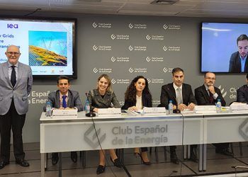 Presentación del informe de la AIE sobre redes eléctricas en Enerclub.
