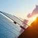 Cepsa y el BEI firman un préstamos para dos proyectos fotovoltaicos en Andalucía.