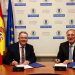 El rector de la UPM, Guillermo Cisneros, y el presidente de AEGE, José Antonio Jainaga, durante la firma del acuerdo.