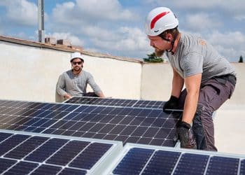 Tendencias para 2024 del sector solar, según Samara y Fundeen.